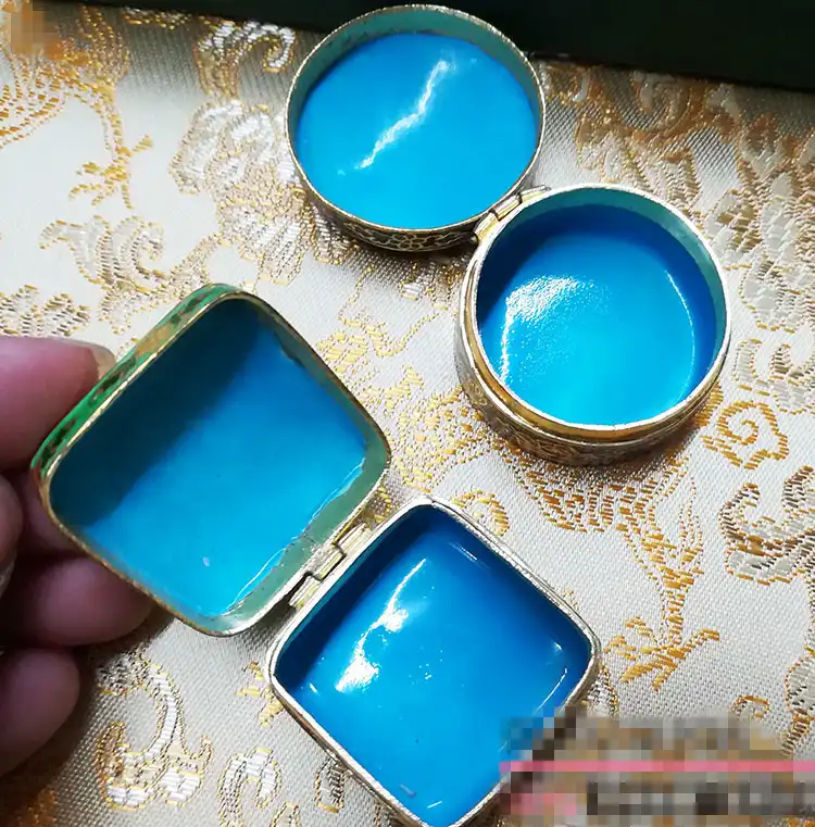 Traditional Chinese cloisonne jewelry box set with intricate enamel patterns on copper base.