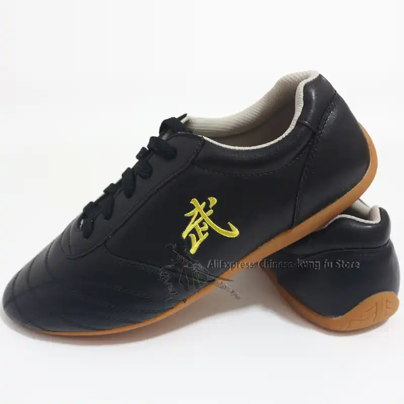 Premium soft leather kung fu shoes in black with traditional Chinese martial arts embroidery.