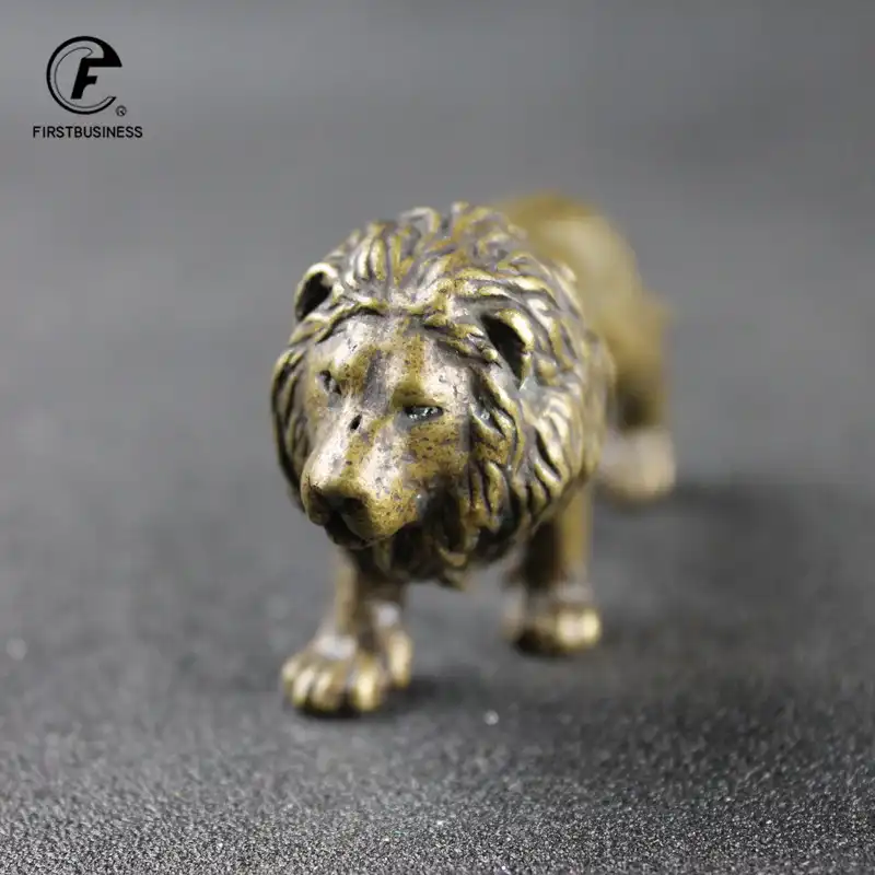 Foo dog miniature in packaging showing safe shipping and gift presentation.