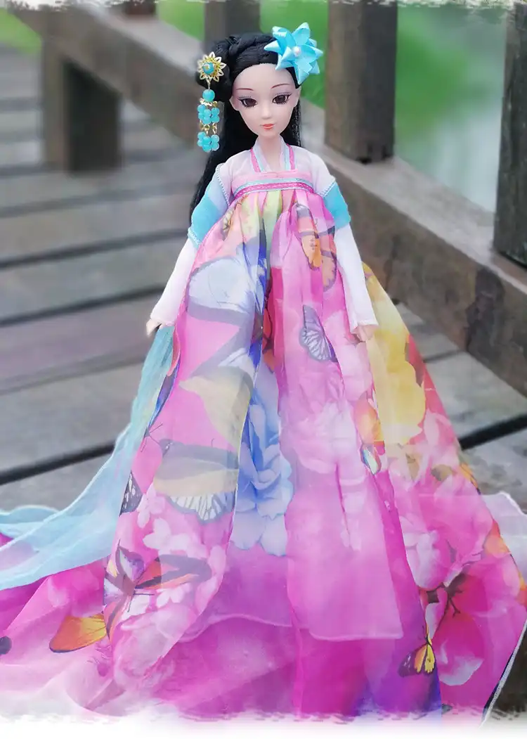 Chinese concubine simulation doll showing premium quality and attention to detail.