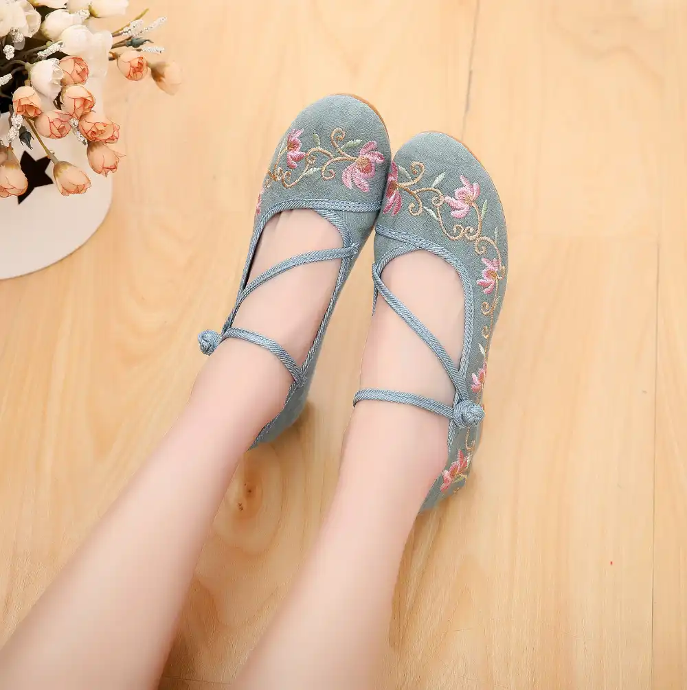 Traditional Chinese canvas block heels styled for cultural events and special occasions.
