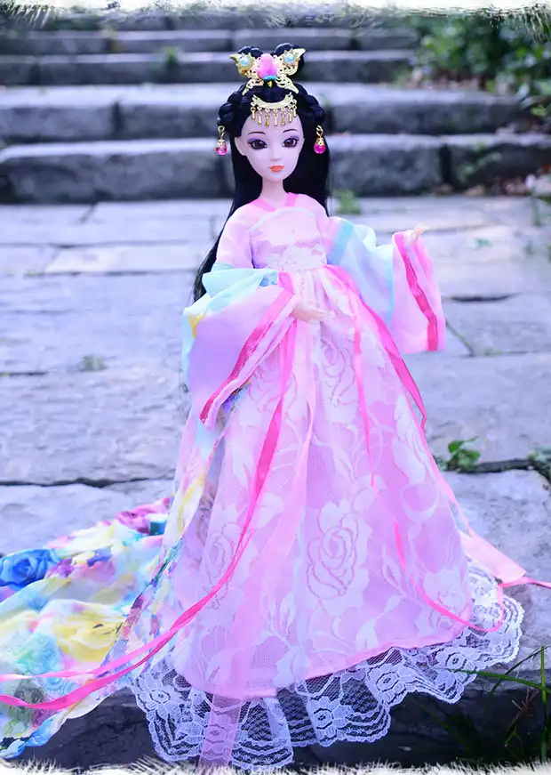 Chinese Imperial Concubine Jointed Doll 30cm front view showing court fairy suit details.