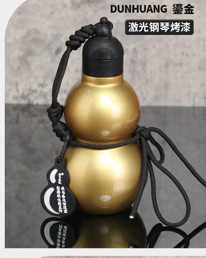 Built-in straw system and convenient drinking mechanism for sports and outdoor activities.