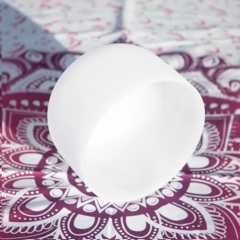 7 inch handmade crystal singing bowl made from high purity quartz sand for meditation therapy.
