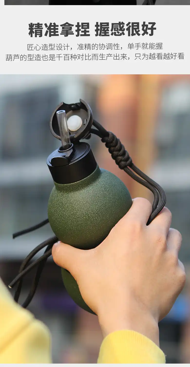 Complete accessory set including straw, lifting rope, and premium packaging presentation.
