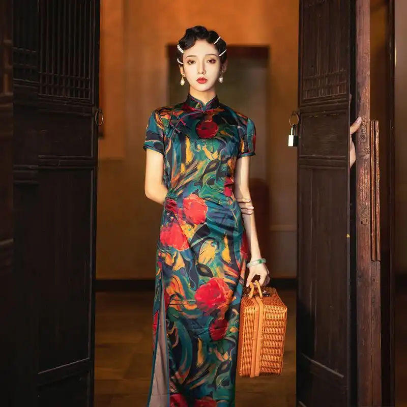 Side profile of Old Shanghai qipao highlighting flattering fit for women aged 26-40 years.