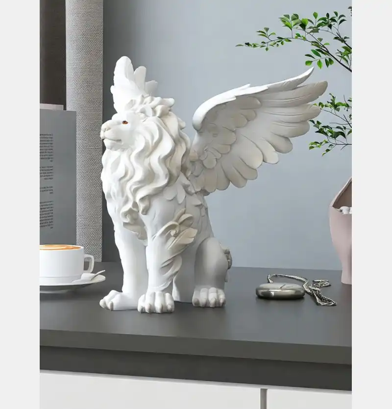 Overhead view of lion sculpture showing top design elements and proportional balance.