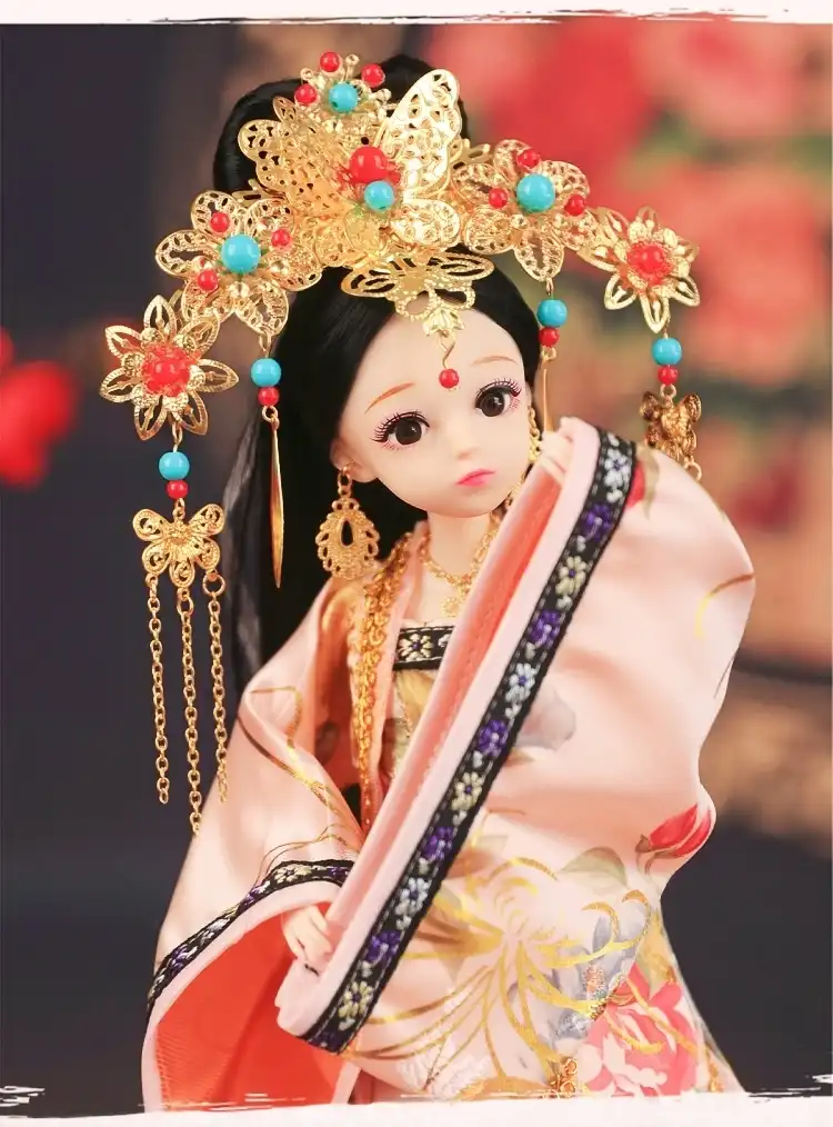 Exquisite gift box packaging displaying premium presentation of hanfu princess doll set.