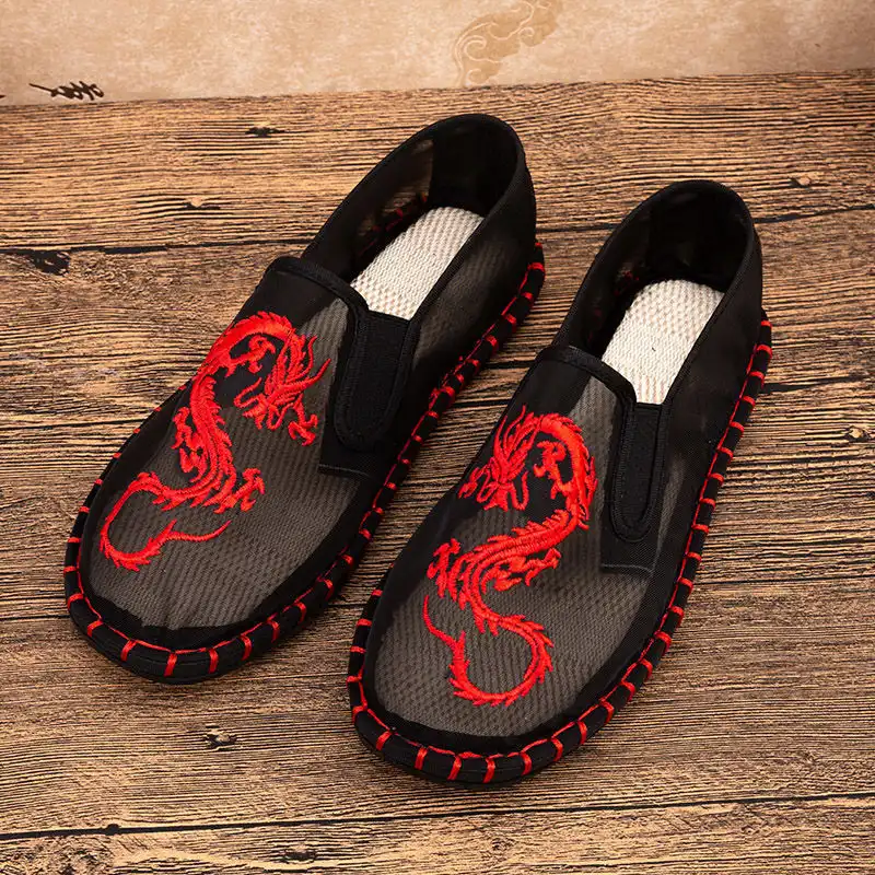 Round head toe shape providing comfortable fit for extended martial arts practice sessions.