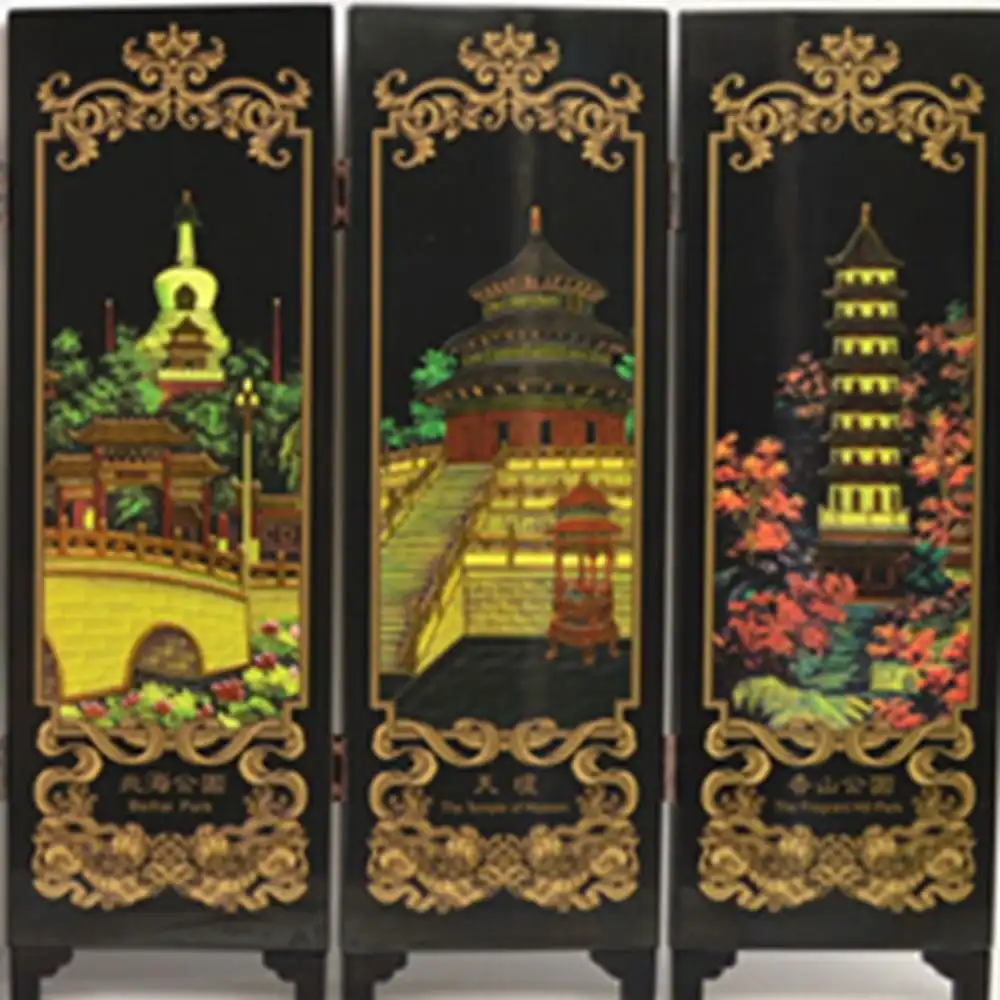 Detail of lacquerware surface texture showing premium finish and artistic detail quality.