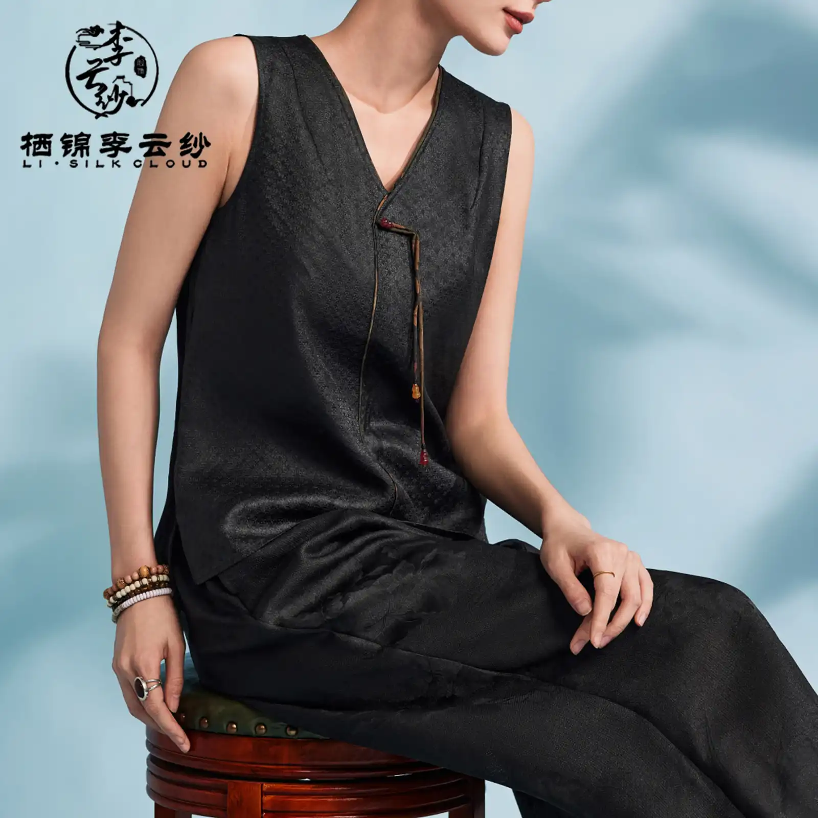 Color variation showing depth and luster of Black Pearl Gambiered silk finish.